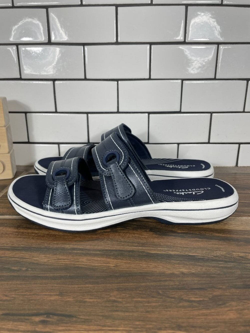 Clarks Breeze Maye Shoes Womens Size 7 Navy Cloudsteppers Slide Sandals
